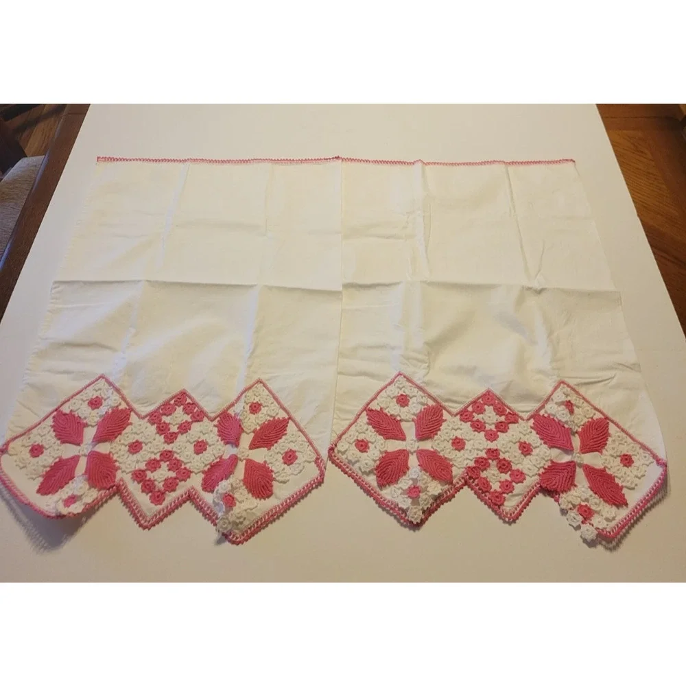 (2) Handmade Estate Pillow Cases White Pink Crochet‎ Edge Bedding 16